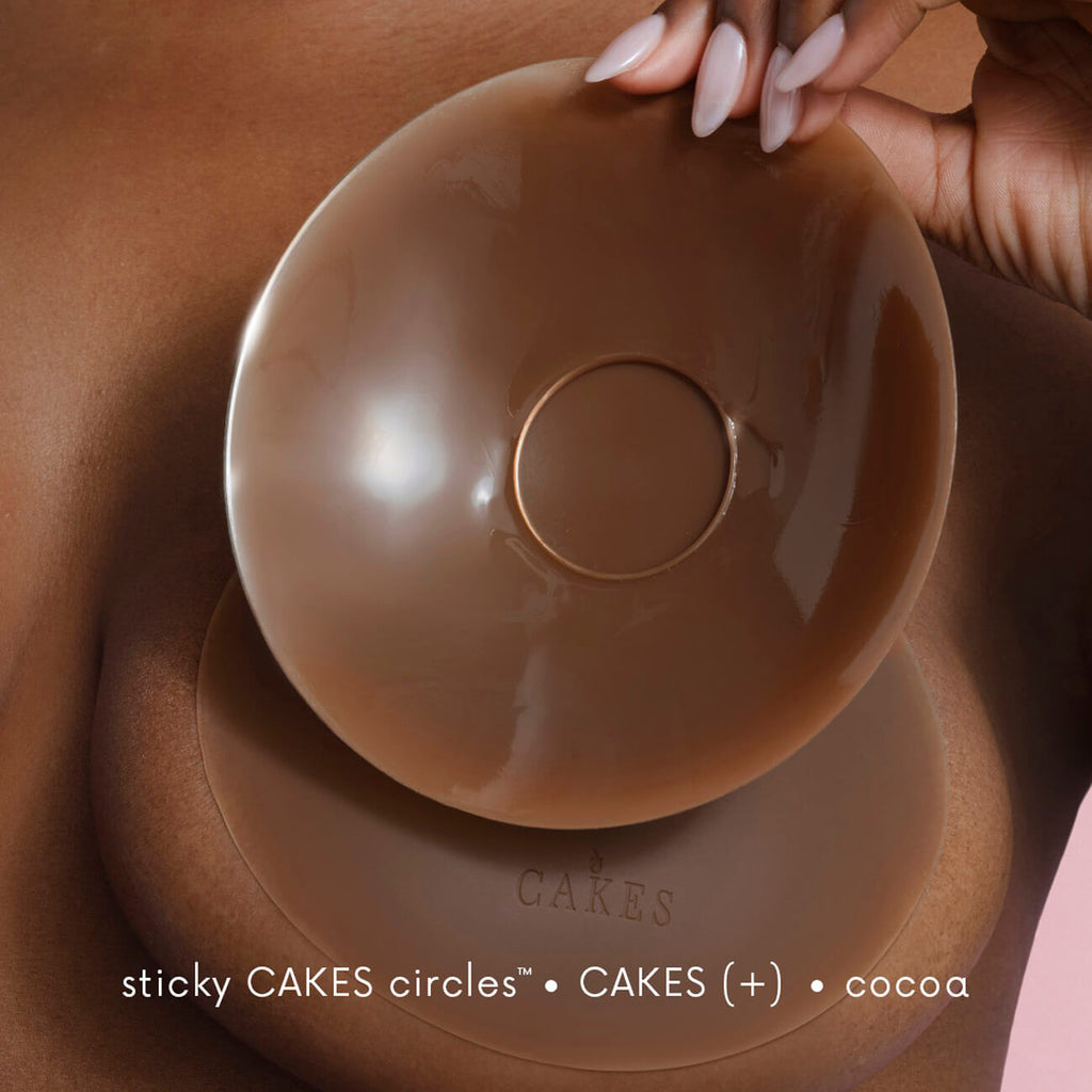 Sticky CAKES™ circles Wedding Guest Outfit Detail